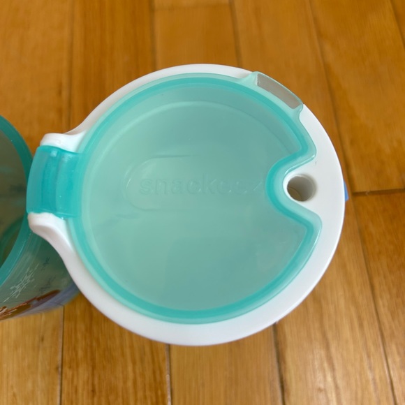 Disney Snackeez Frozen Cups - Picture 2 of 2